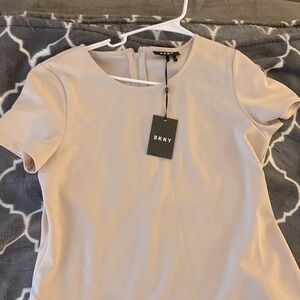 ‼️SALE‼️DKNY | Blush Pink Asymmetrical Zipper Hem Cap Sleeve Blouse| Sz L| NWT